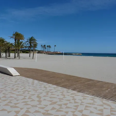 With 4 Bedrooms In Javea, With Private Pool, Enclosed Garden And Villa Jávea