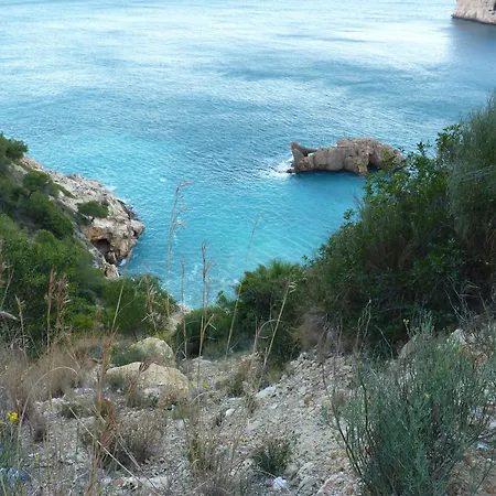 With 4 Bedrooms In Javea, With Private Pool, Enclosed Garden And Jávea